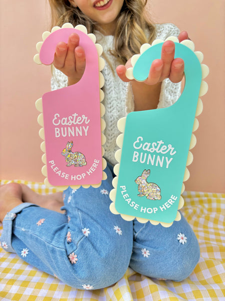 MINT EASTER BUNNY DOOR HANGER