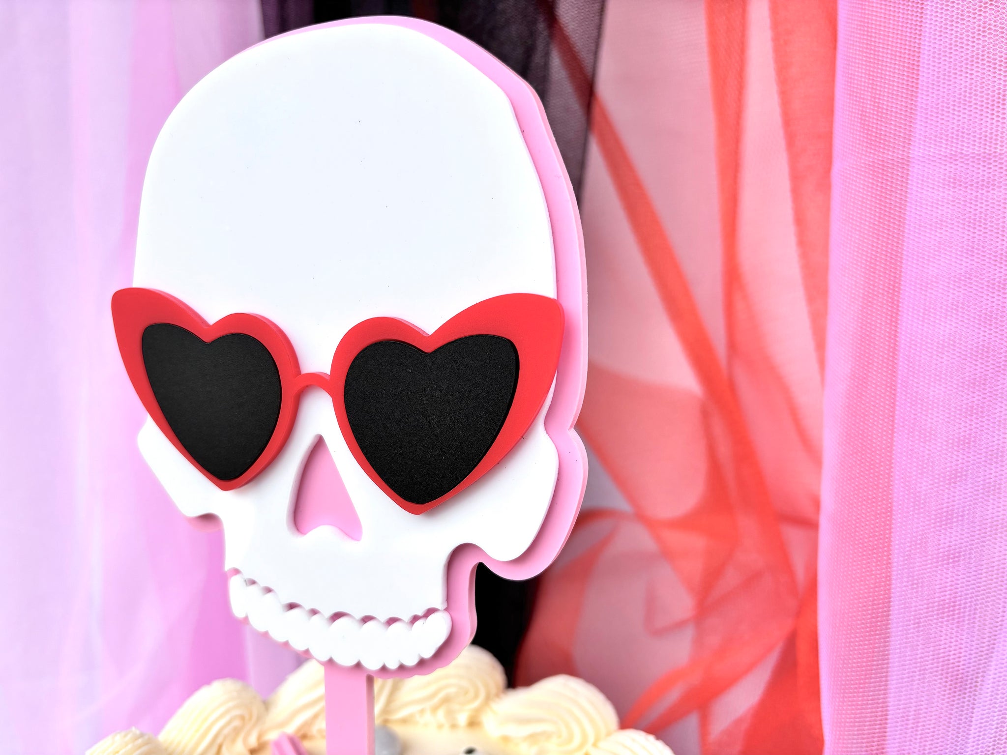 HEART SUNNIES SKULL - Cake Topper